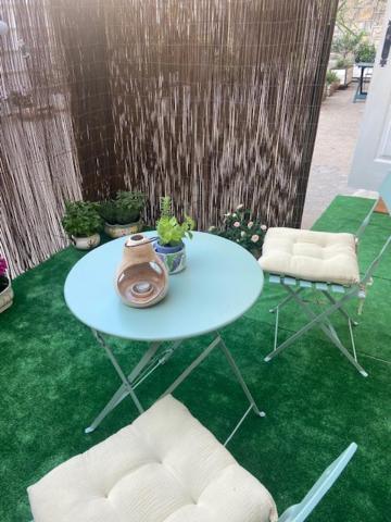 Beautiful Apartment With Terrace Centre Nice Exterior photo